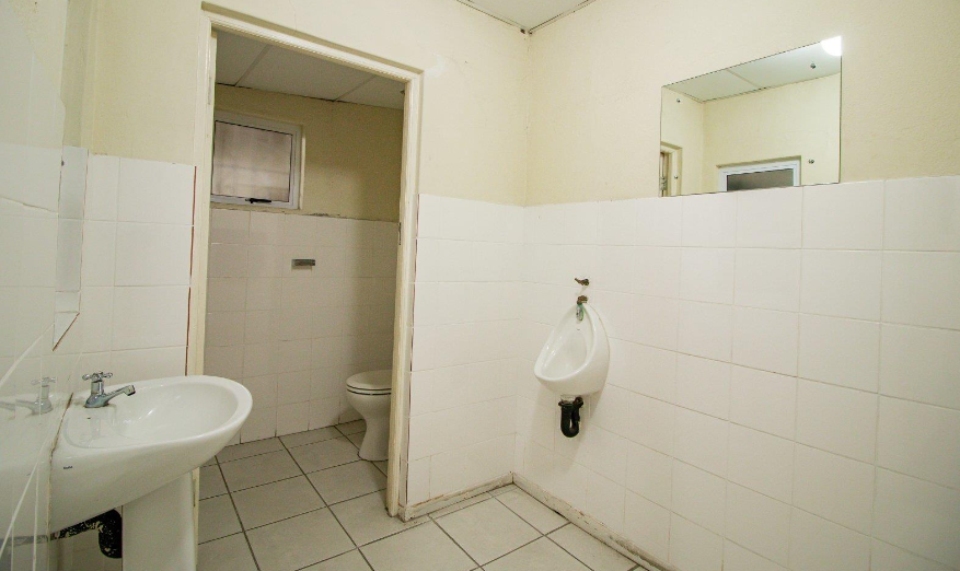 Commercial Property for Sale in Southernwood Eastern Cape